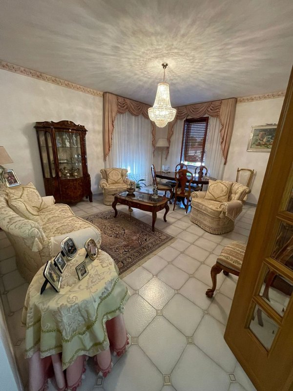 appartamento in vendita a Cisterna di Latina