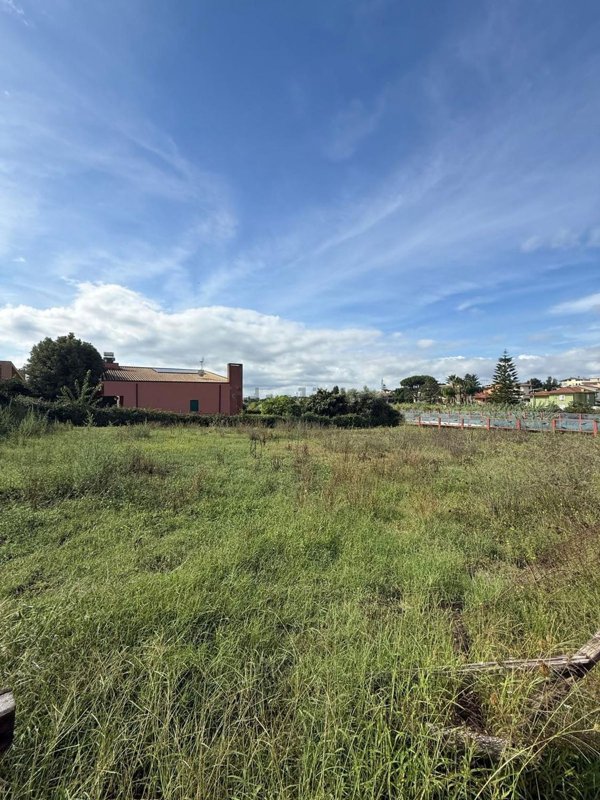 casa indipendente in vendita a Cisterna di Latina