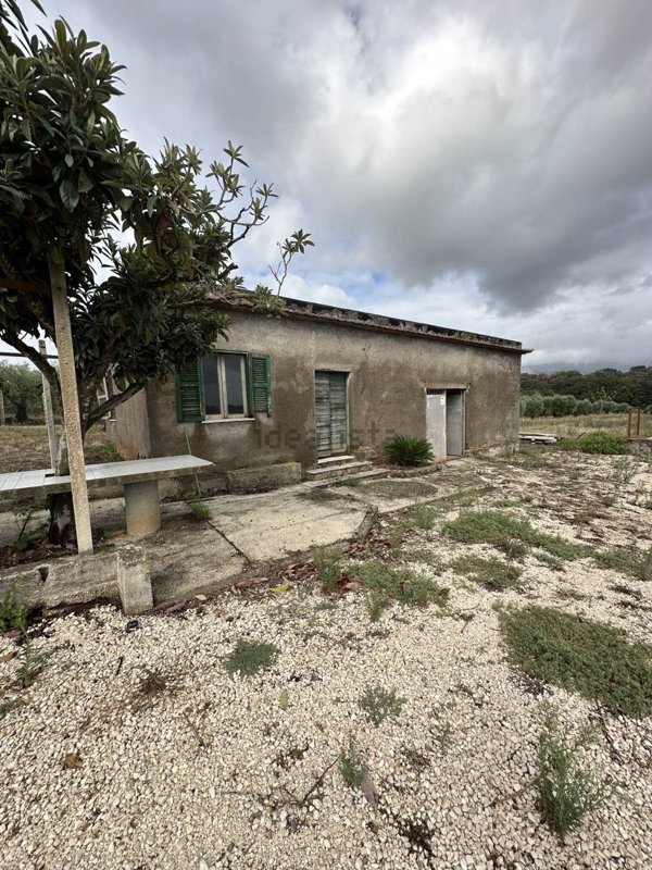 terreno agricolo in vendita a Cisterna di Latina in zona Castel Ginnetti