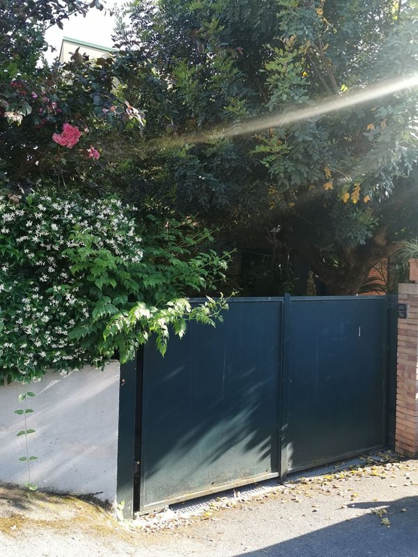 casa indipendente in vendita a Cisterna di Latina