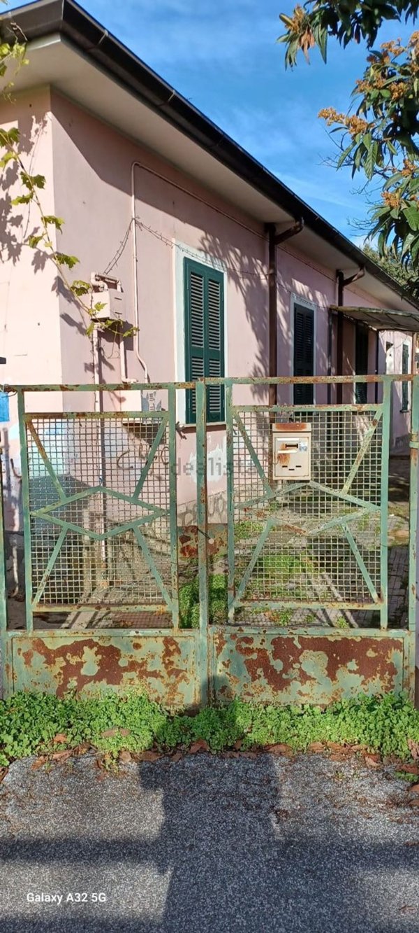casa indipendente in vendita a Cisterna di Latina