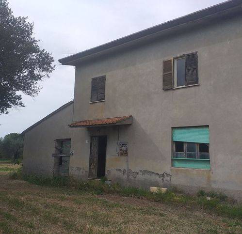 casa indipendente in vendita a Cisterna di Latina