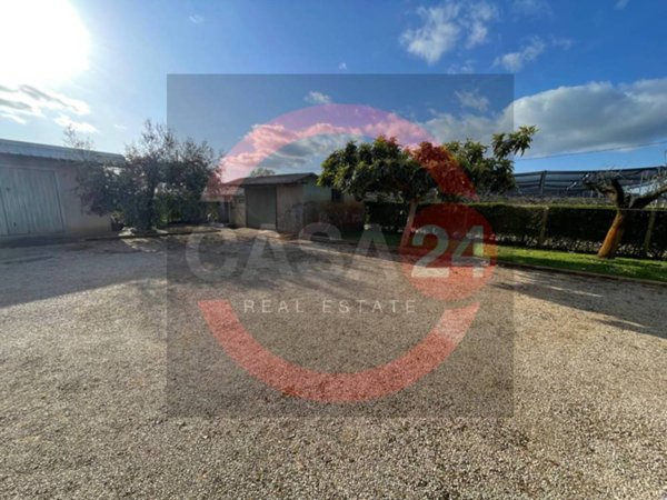 casa indipendente in vendita a Cisterna di Latina