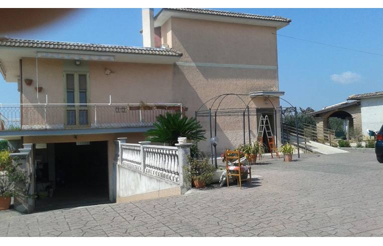 casa indipendente in vendita a Cisterna di Latina in zona Le Castella