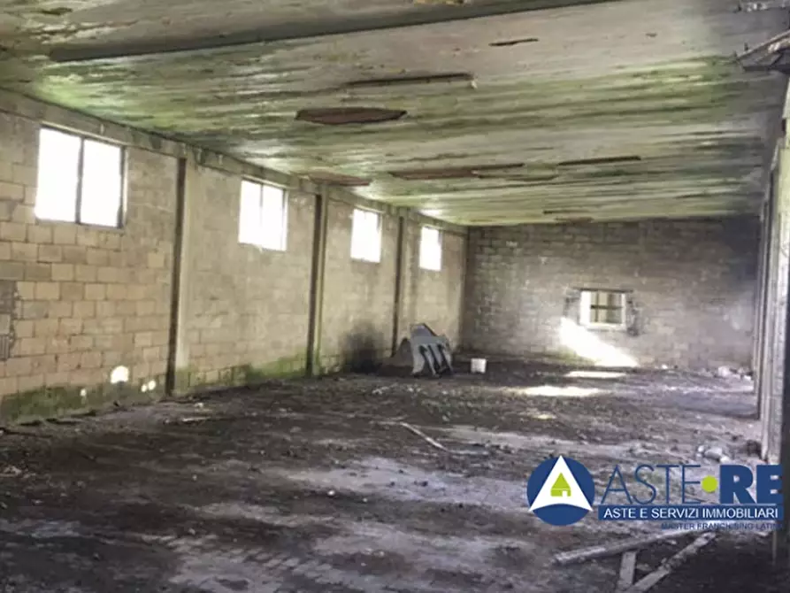 capannone in vendita a Cisterna di Latina