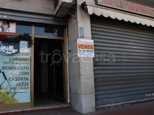 negozio in vendita a Cisterna di Latina