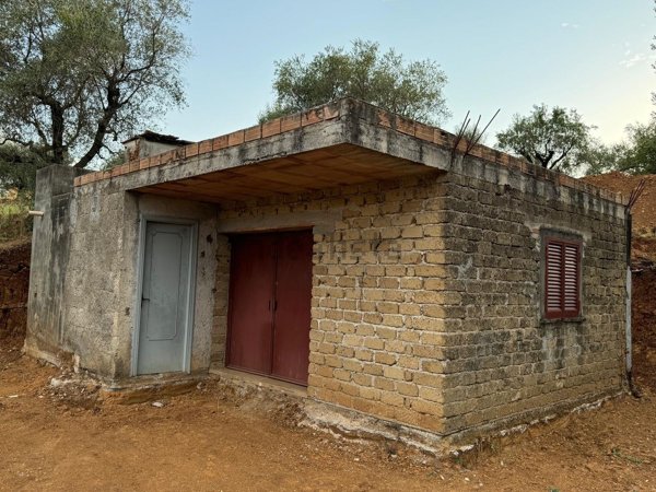 appartamento in vendita a Cisterna di Latina in zona Castel Ginnetti