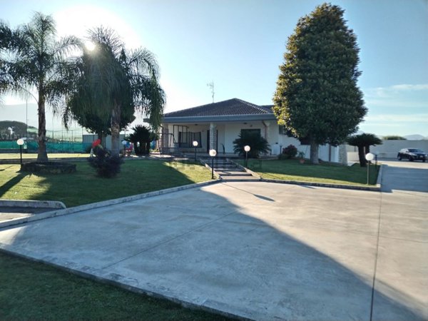 casa indipendente in vendita a Cisterna di Latina