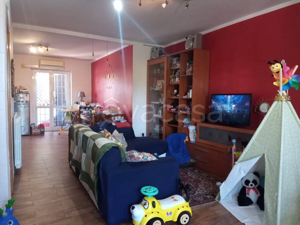 casa indipendente in vendita a Cisterna di Latina