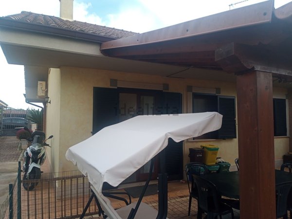 casa indipendente in vendita a Cisterna di Latina