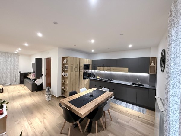 appartamento in vendita a Cisterna di Latina