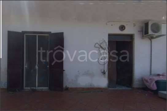 casa indipendente in vendita a Cisterna di Latina