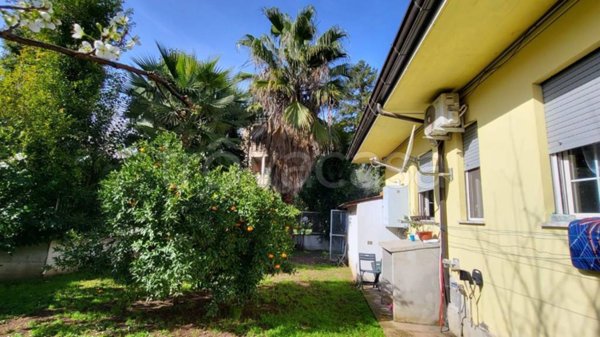 casa indipendente in vendita a Cisterna di Latina