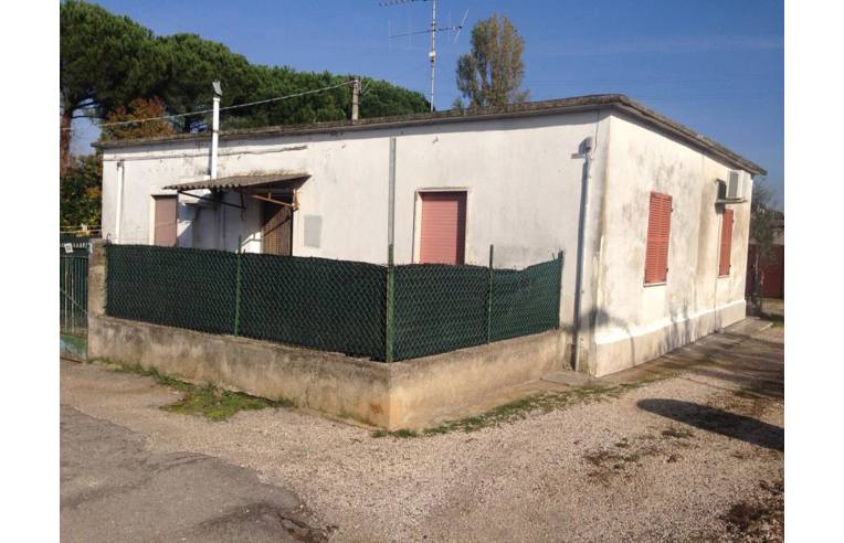 casa indipendente in vendita a Cisterna di Latina