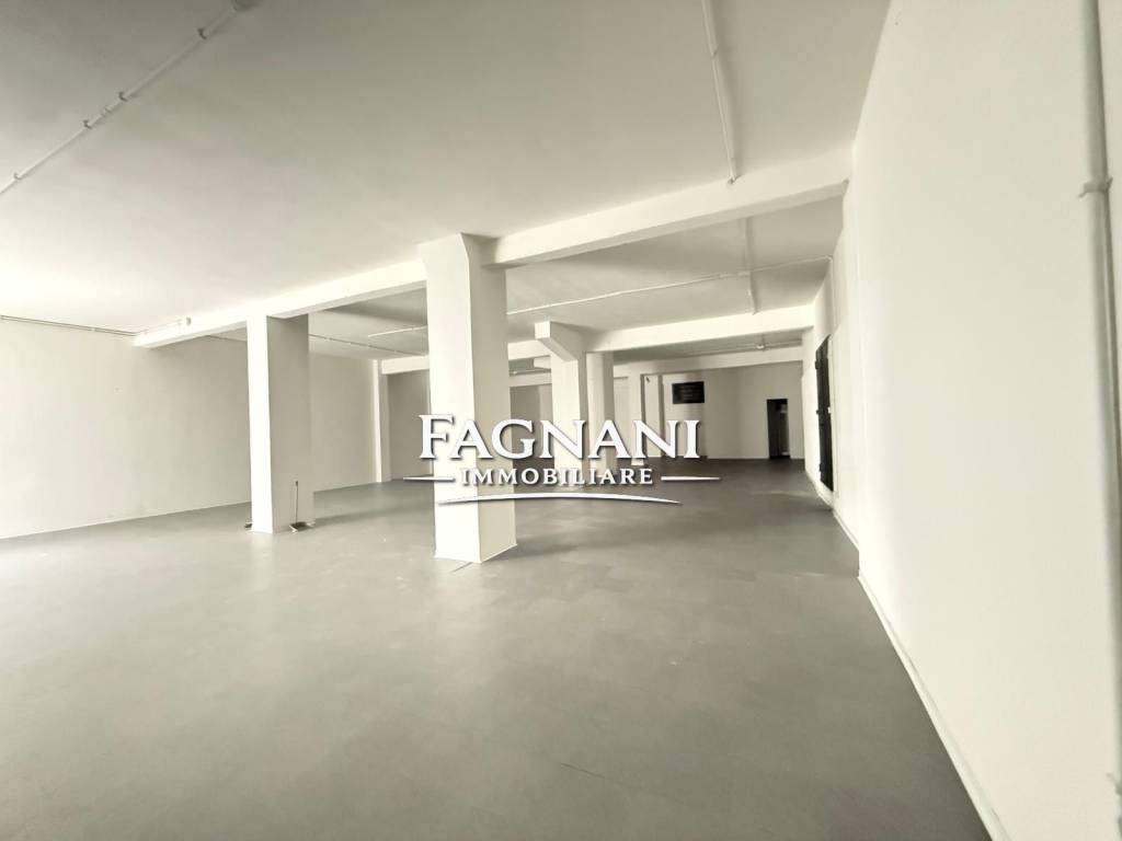 locale commerciale in vendita a Cisterna di Latina