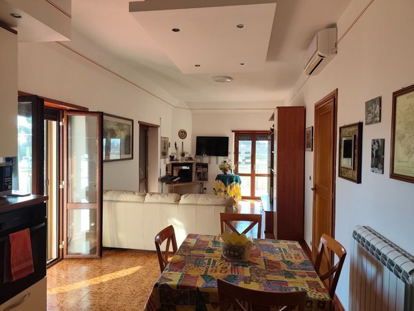 casa semindipendente in vendita a Cisterna di Latina