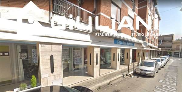 negozio in vendita a Cisterna di Latina