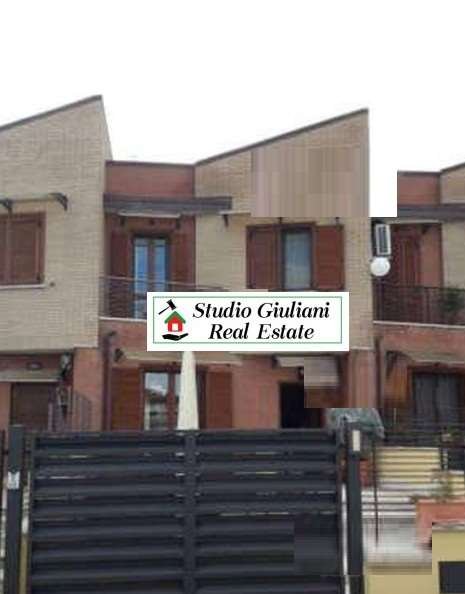 casa indipendente in vendita a Cisterna di Latina