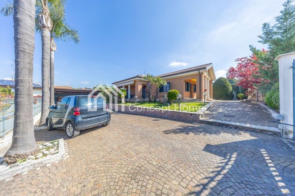 casa indipendente in vendita a Cisterna di Latina