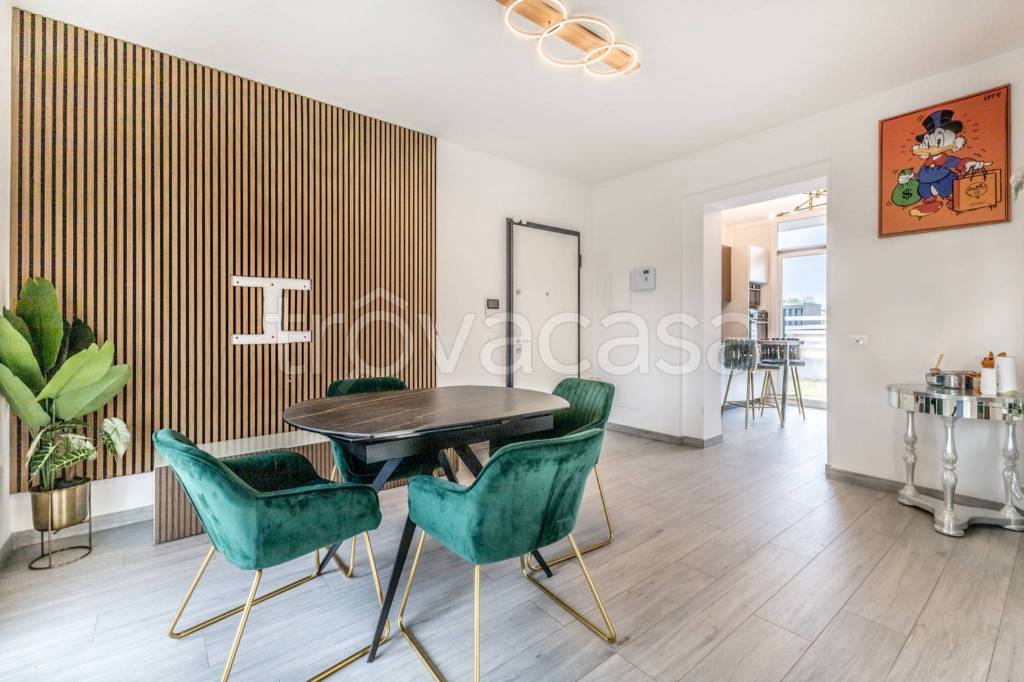 casa indipendente in vendita a Cisterna di Latina