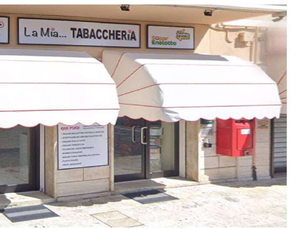 negozio in vendita a Cisterna di Latina