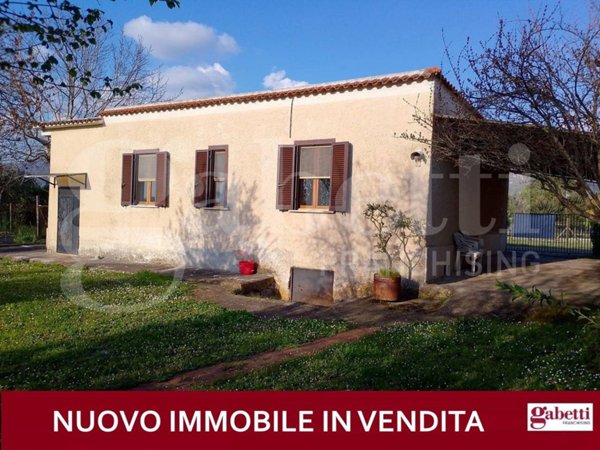 casa indipendente in vendita a Cisterna di Latina