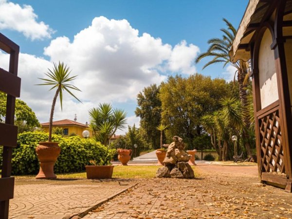 casa indipendente in vendita a Cisterna di Latina