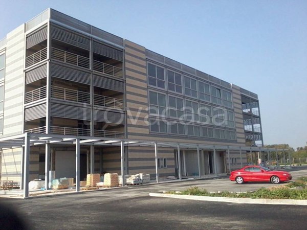 ufficio in vendita a Cisterna di Latina