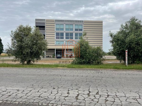 ufficio in vendita a Cisterna di Latina