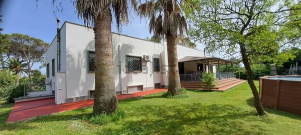 casa indipendente in vendita a Cisterna di Latina in zona Prato Cesarino