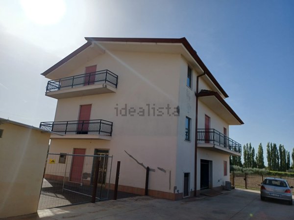 casa indipendente in vendita a Cisterna di Latina in zona Olmobello