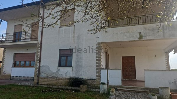 appartamento in vendita a Cisterna di Latina in zona Borgo Flora