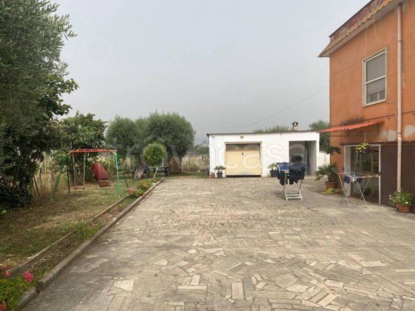 casa indipendente in vendita a Cisterna di Latina in zona Olmobello