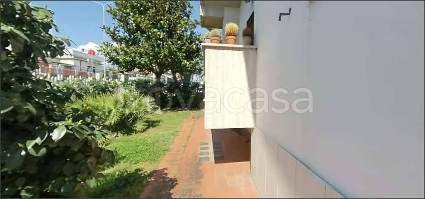 casa indipendente in vendita a Cisterna di Latina