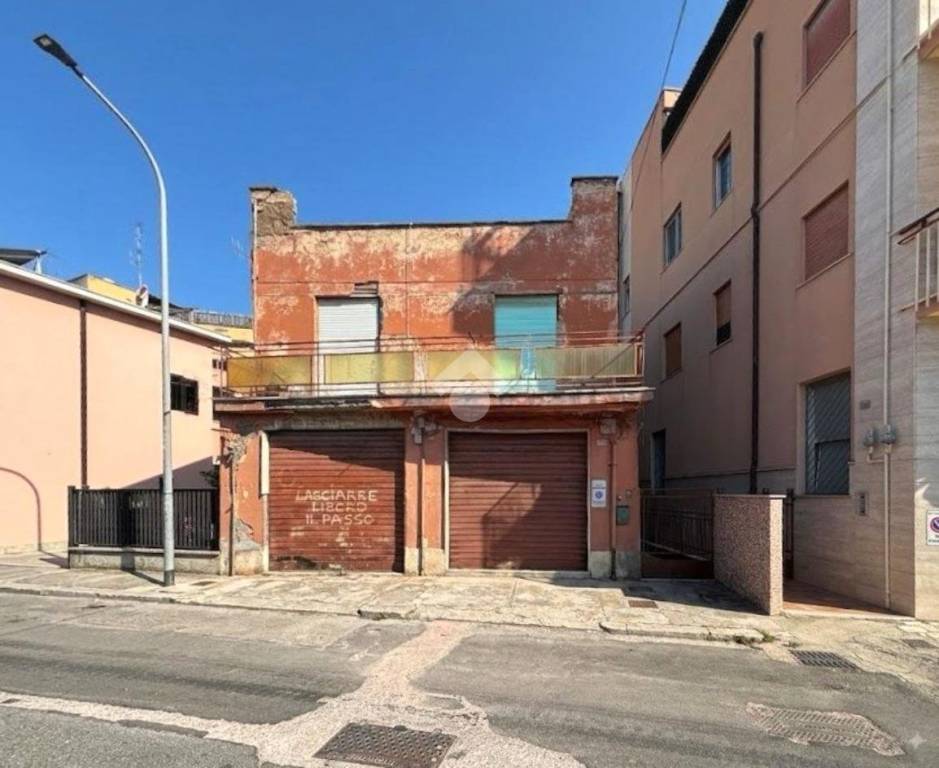casa indipendente in vendita a Cisterna di Latina