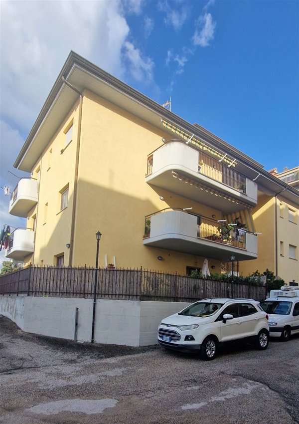 appartamento in vendita a Cisterna di Latina