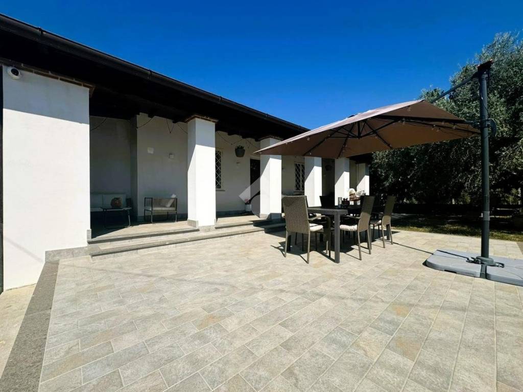 casa indipendente in vendita a Cisterna di Latina in zona Le Castella