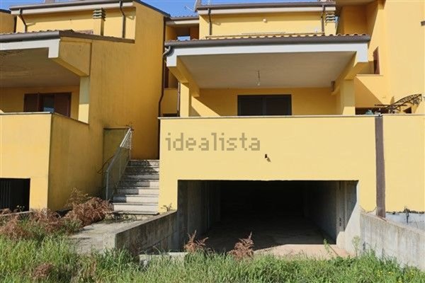 casa indipendente in vendita a Cisterna di Latina