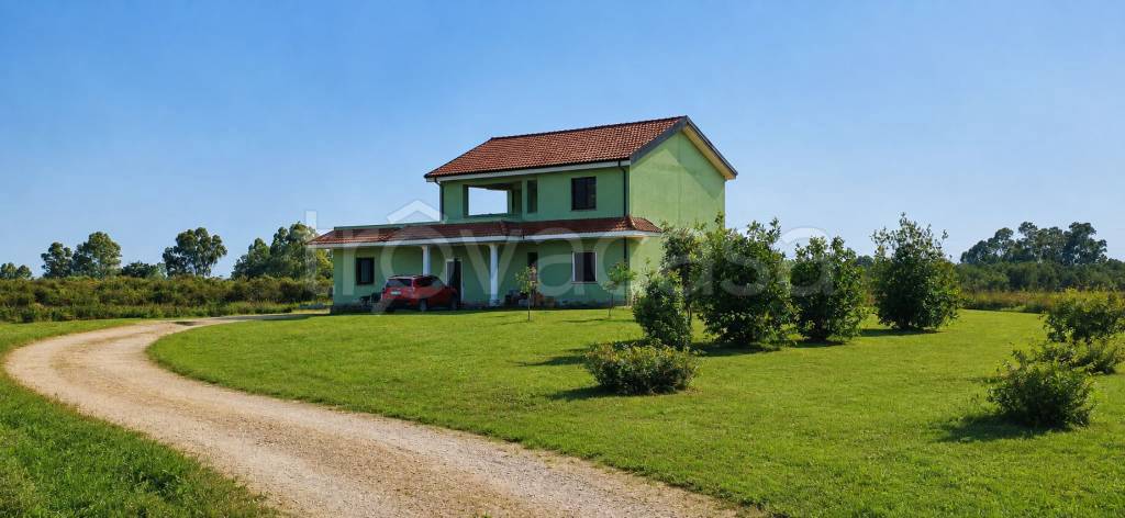 casa indipendente in vendita a Cisterna di Latina in zona Prato Cesarino