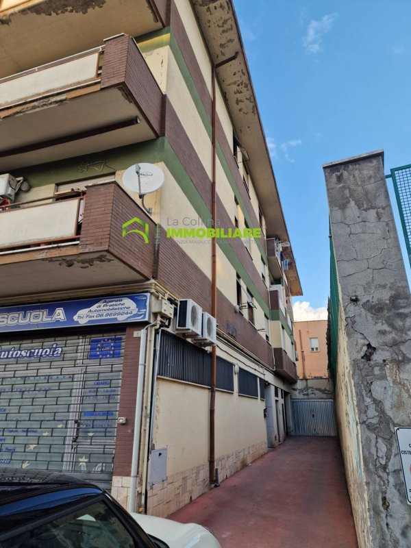 ufficio in vendita a Cisterna di Latina