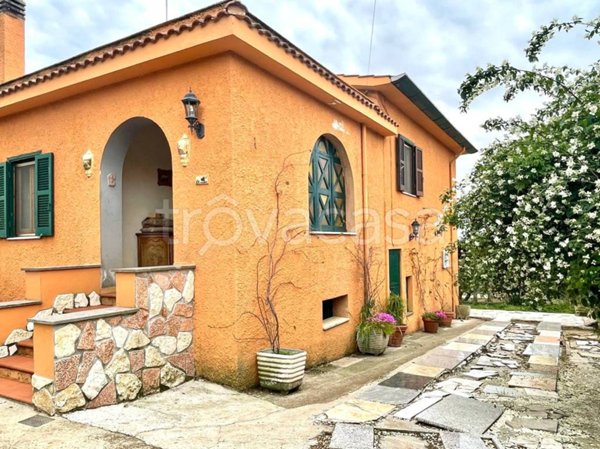 casa indipendente in vendita a Cori in zona Giulianello