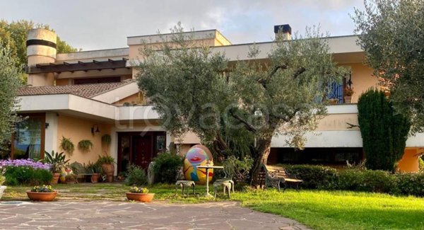casa indipendente in vendita a Cori in zona Giulianello