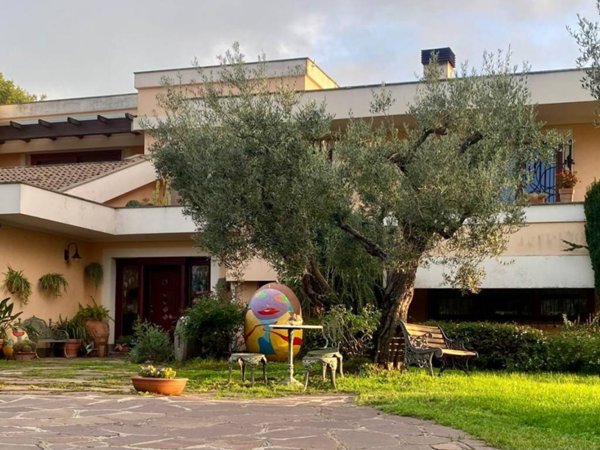 casa indipendente in vendita a Cori in zona Giulianello