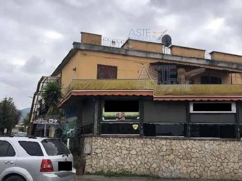 negozio in vendita a Cori