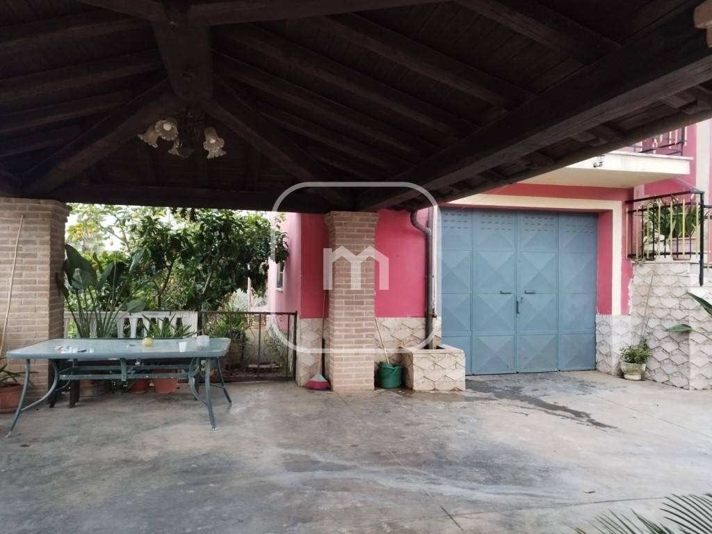 casa indipendente in vendita a Cori in zona Giulianello