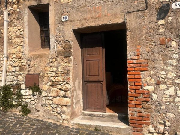 locale commerciale in vendita a Cori