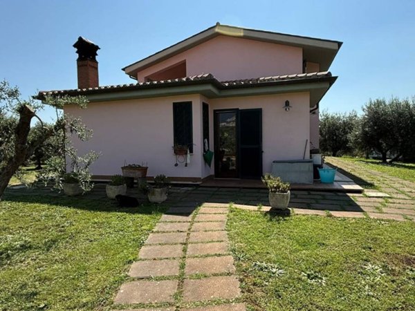 casa indipendente in vendita a Cori