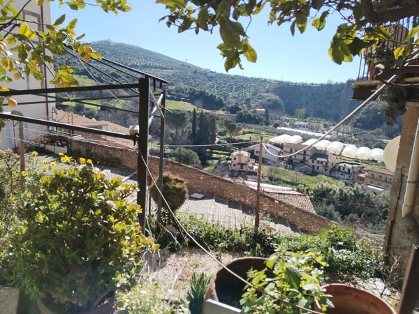 appartamento in vendita a Cori