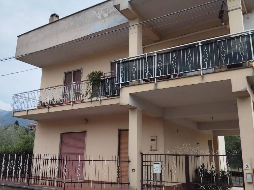 casa indipendente in vendita a Cori in zona Giulianello