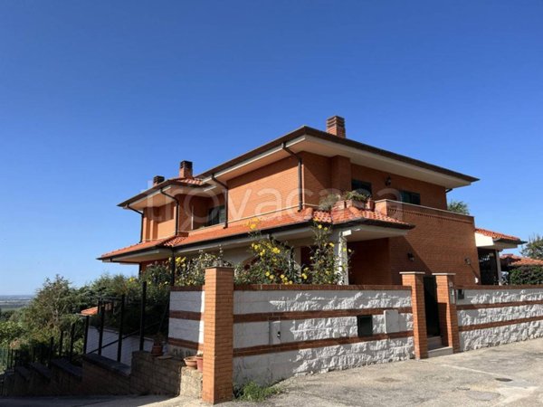 casa indipendente in vendita a Cori